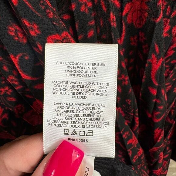 Express Black Red Rose Floral Pleated Long Sleeve V Neck Dress XL - Picture 7 of 11